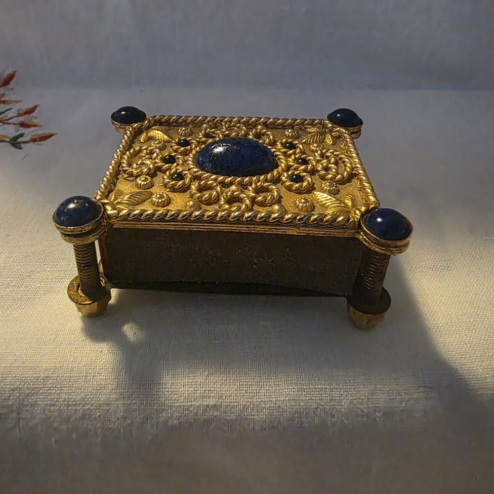 Beautiful Vintage Hattie Carnegie Matchbox Holder With Side Striking Pads